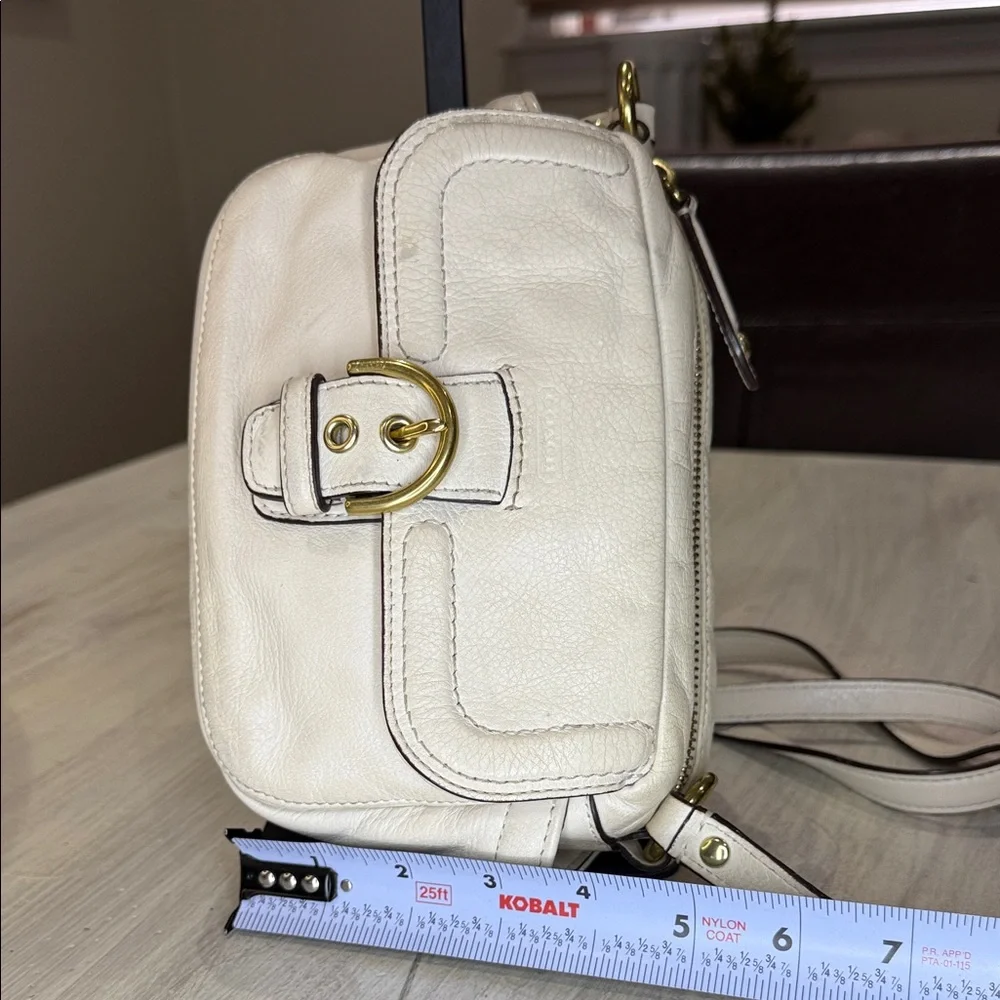 Coach chic cream