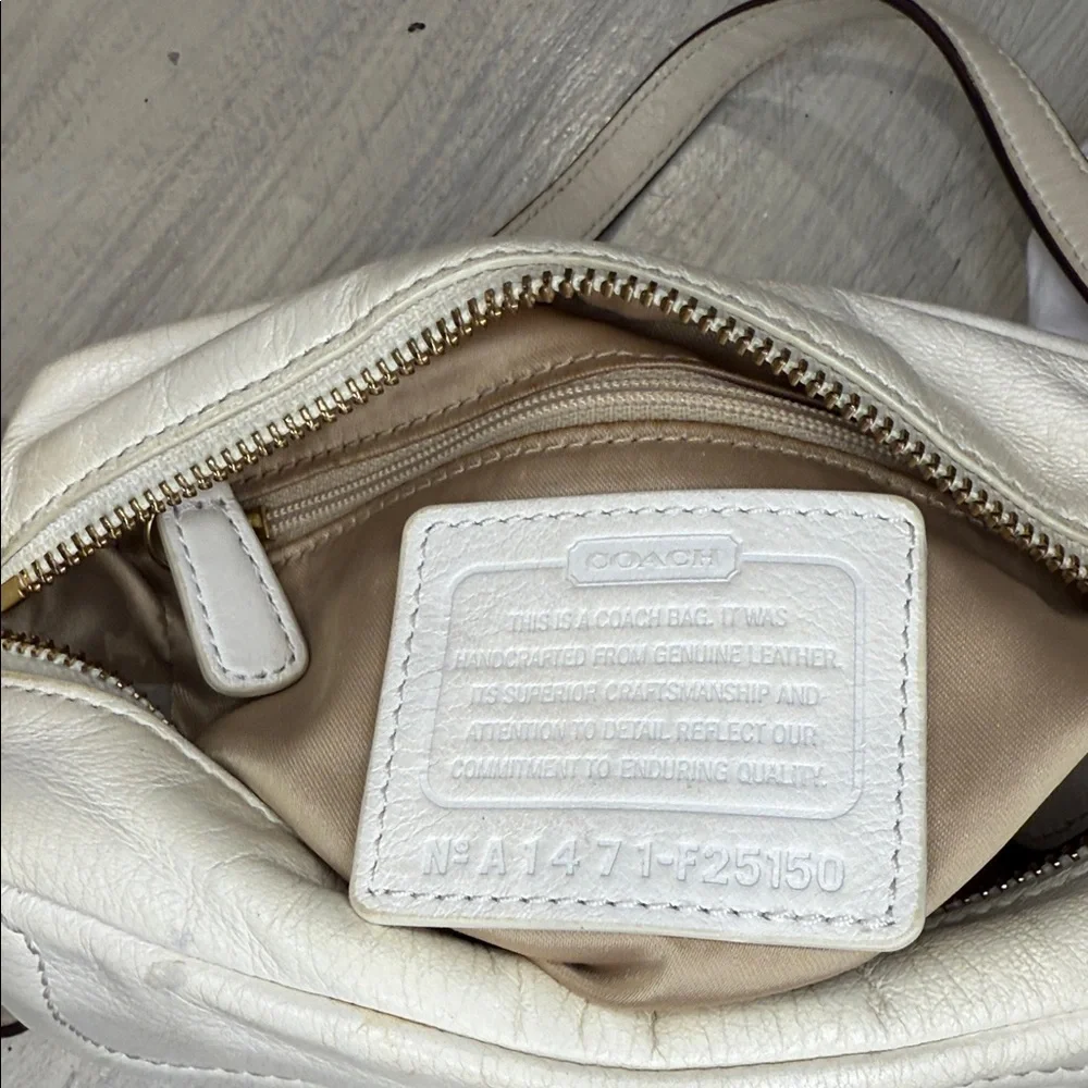 Coach chic cream