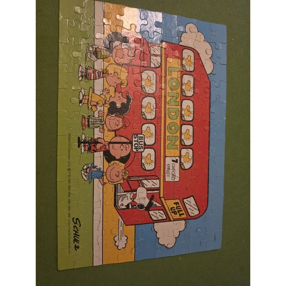 1976‎ PEANUTS LONDON 100 Piece Puzzle Milton Bradley COMPLETE London Bus
