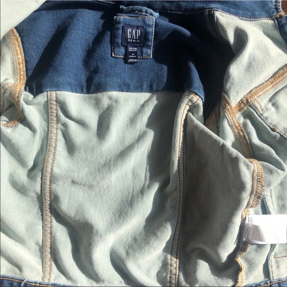 GAP Medium Indigo Icon Denim Jean Jacket
