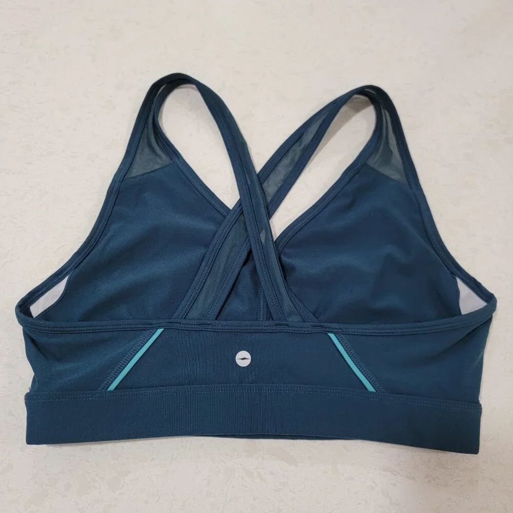 Avia women moisture
