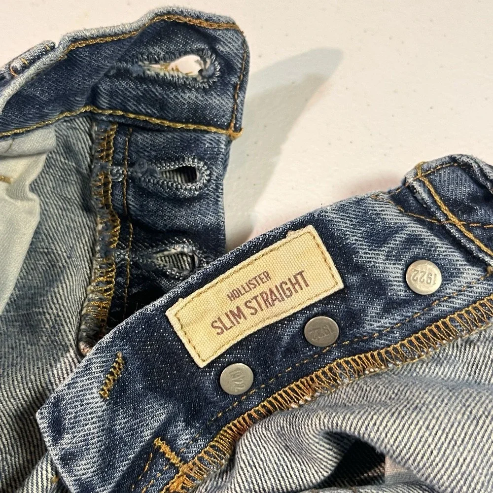 Hollister slim straight