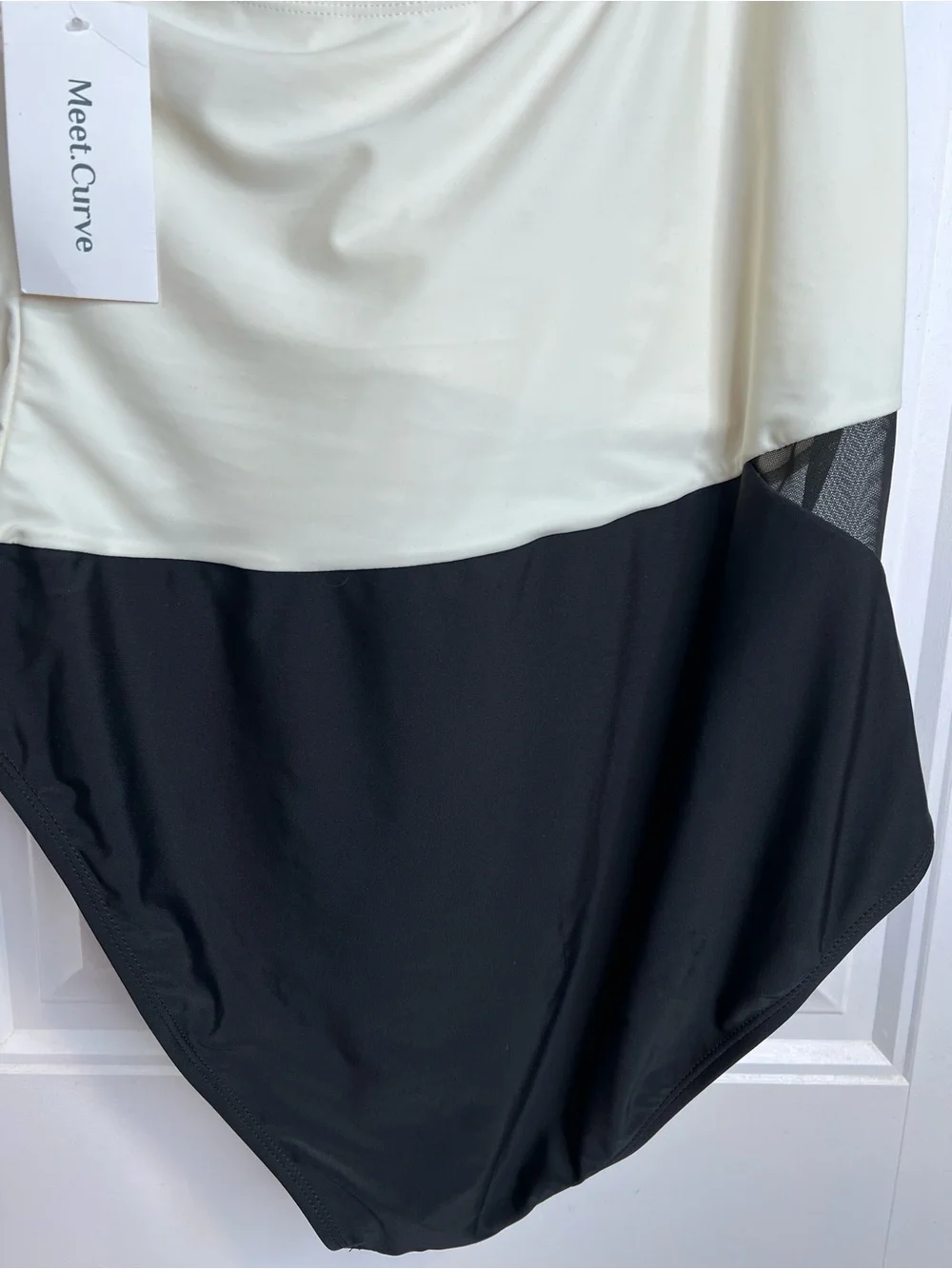 Meet.Curve towel versatile