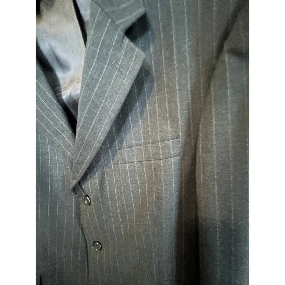 Men's Sport Coat 100% Wool 42S Black Charcoal Pinstripe Stafford