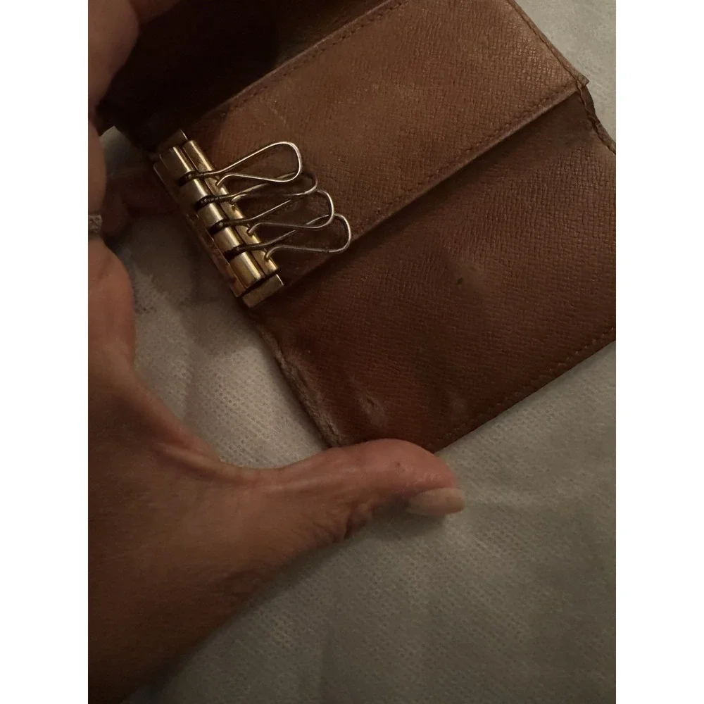 Authentic Vintage Louis Vuitton Monogram 4‎ Key Holder Case Made in France