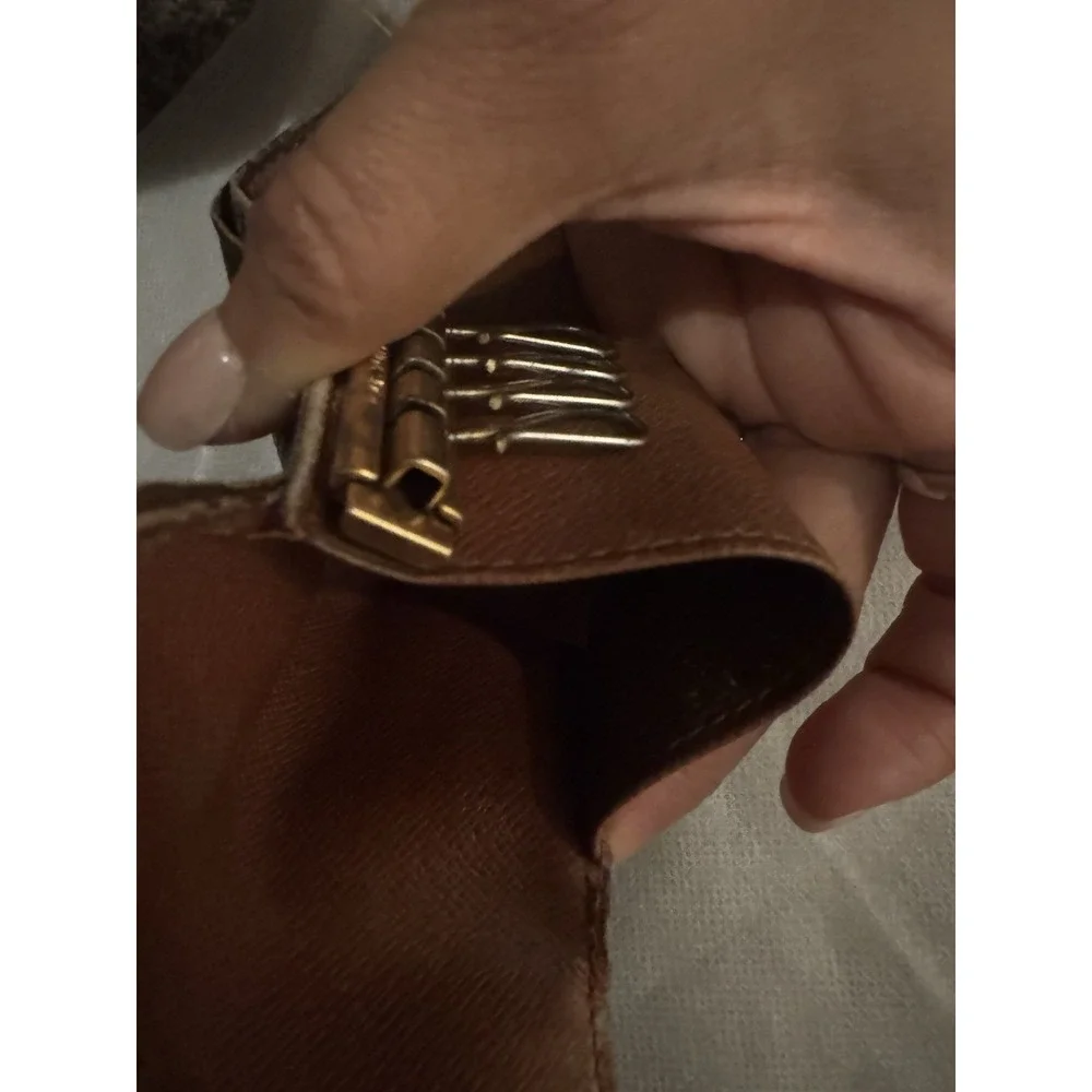 Authentic Vintage Louis Vuitton Monogram 4‎ Key Holder Case Made in France