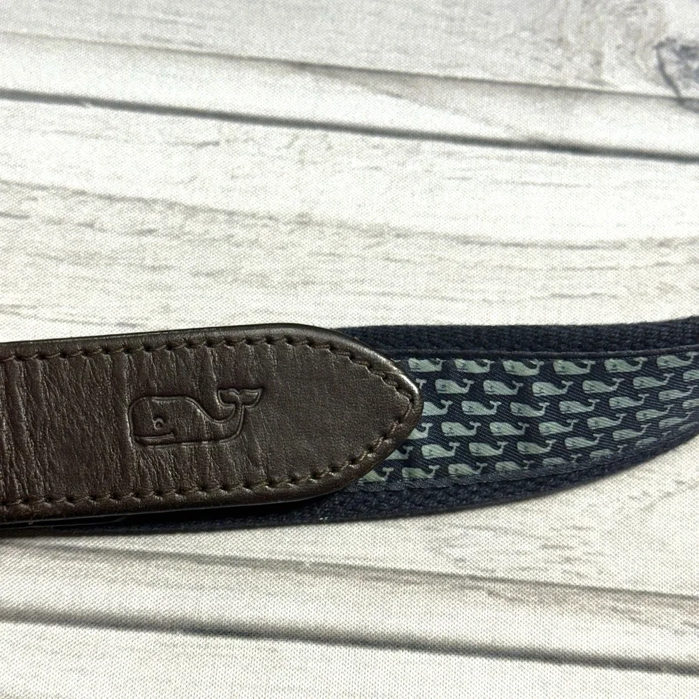 Vineyard Vines Belt Mens 34‎ Blue Whale AOP Logo Leather Brass Buckle USA