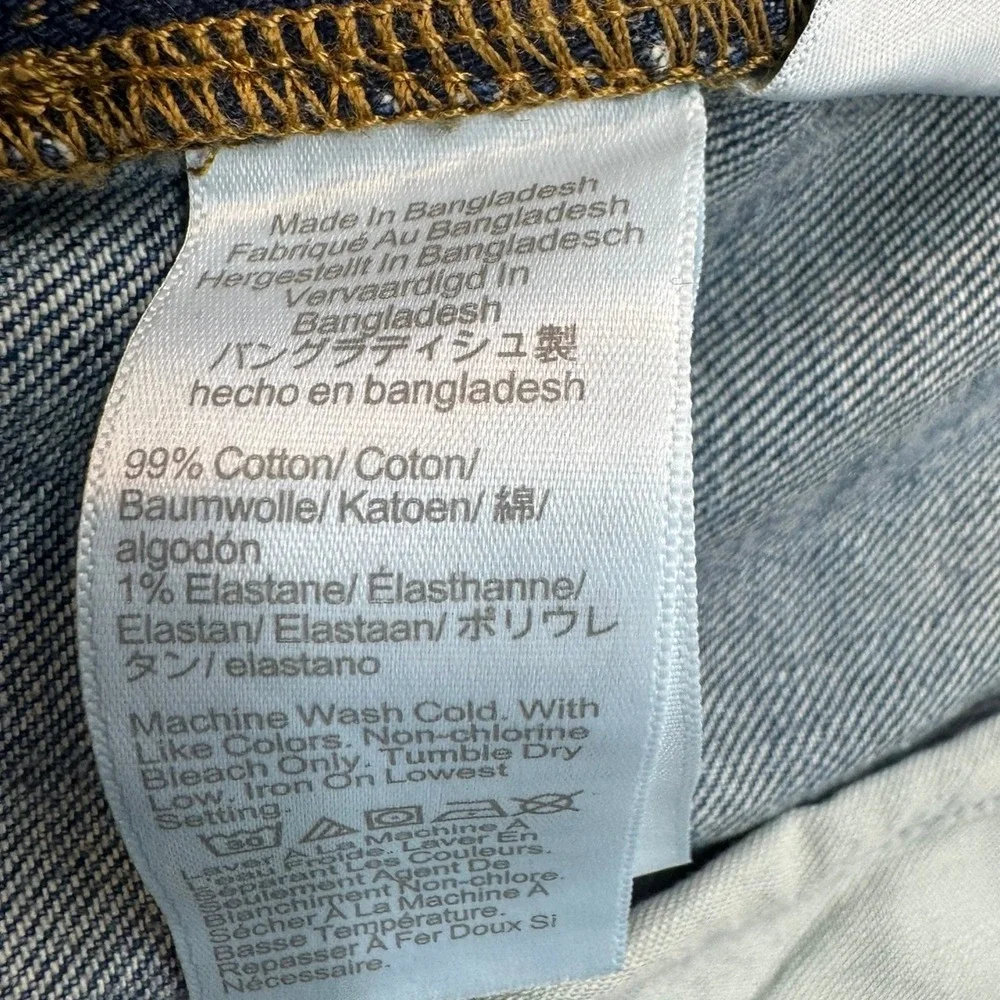 J. Crew closure crew