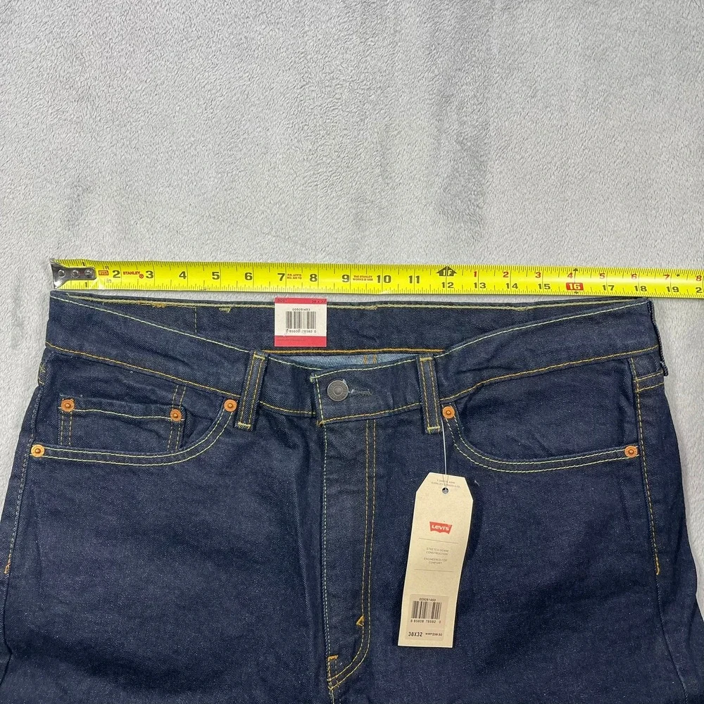 Levis these levi