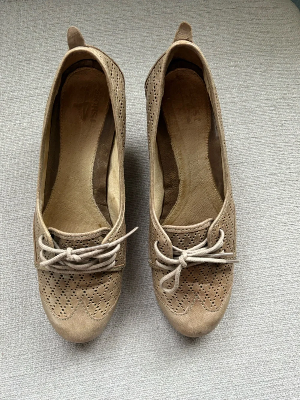 J Shoes Gladis Brogue Shoes