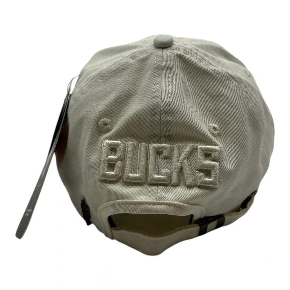 Pro Standard‎ Milwaukee Bucks Hat Cap Strapback Adjustable White NBA Basketball