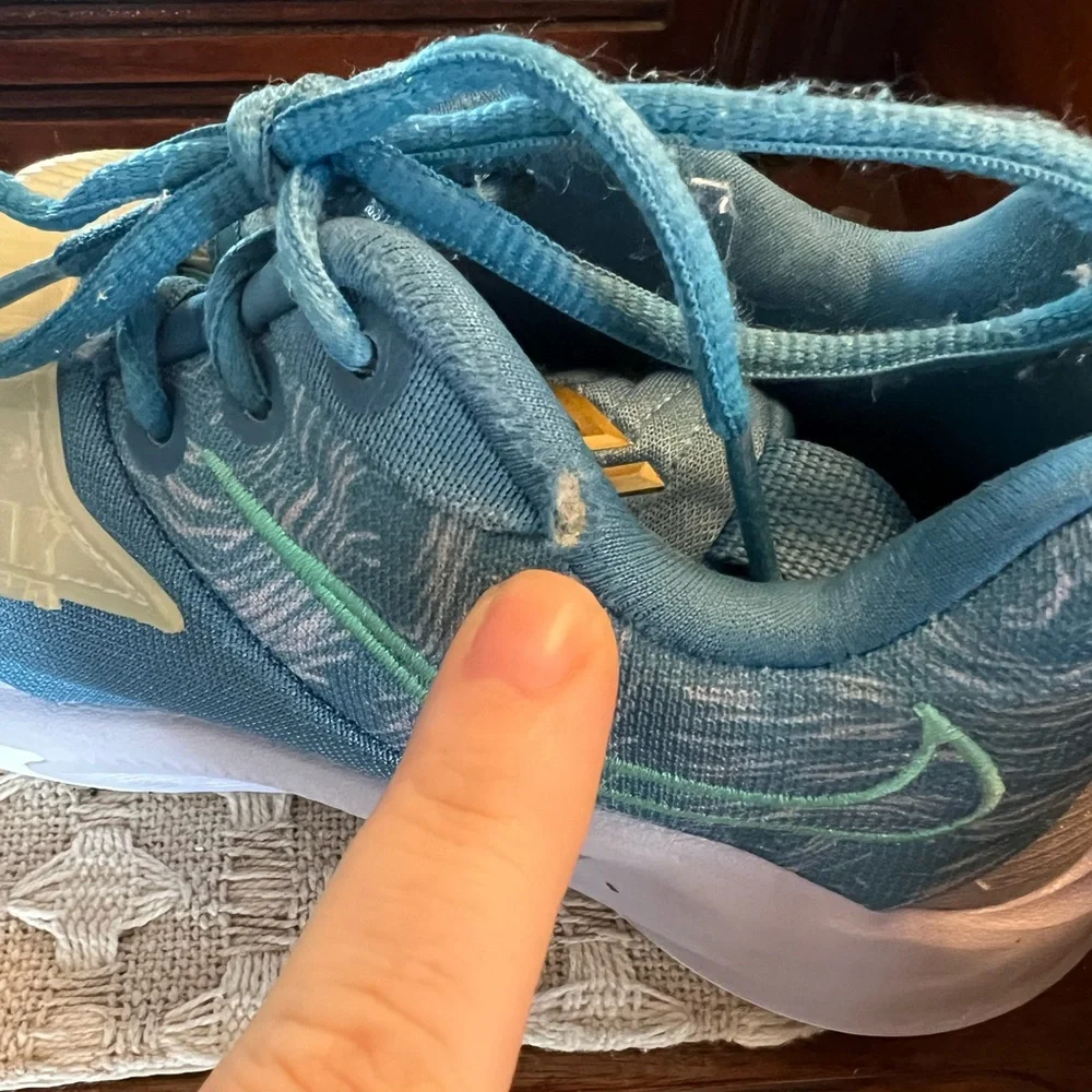Nike gently used