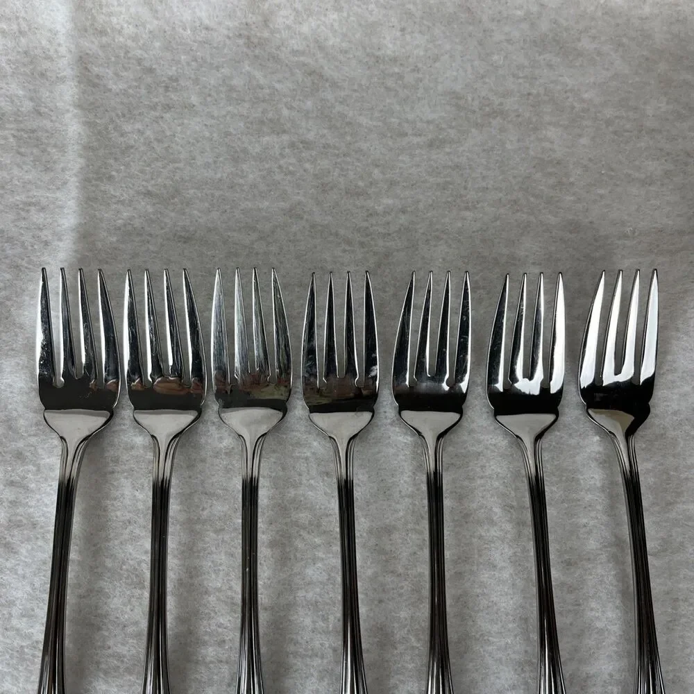 Lot Of 7 Pfaltzgraff MARGATE Dessert Salad Forks‎ Stainless Flatware