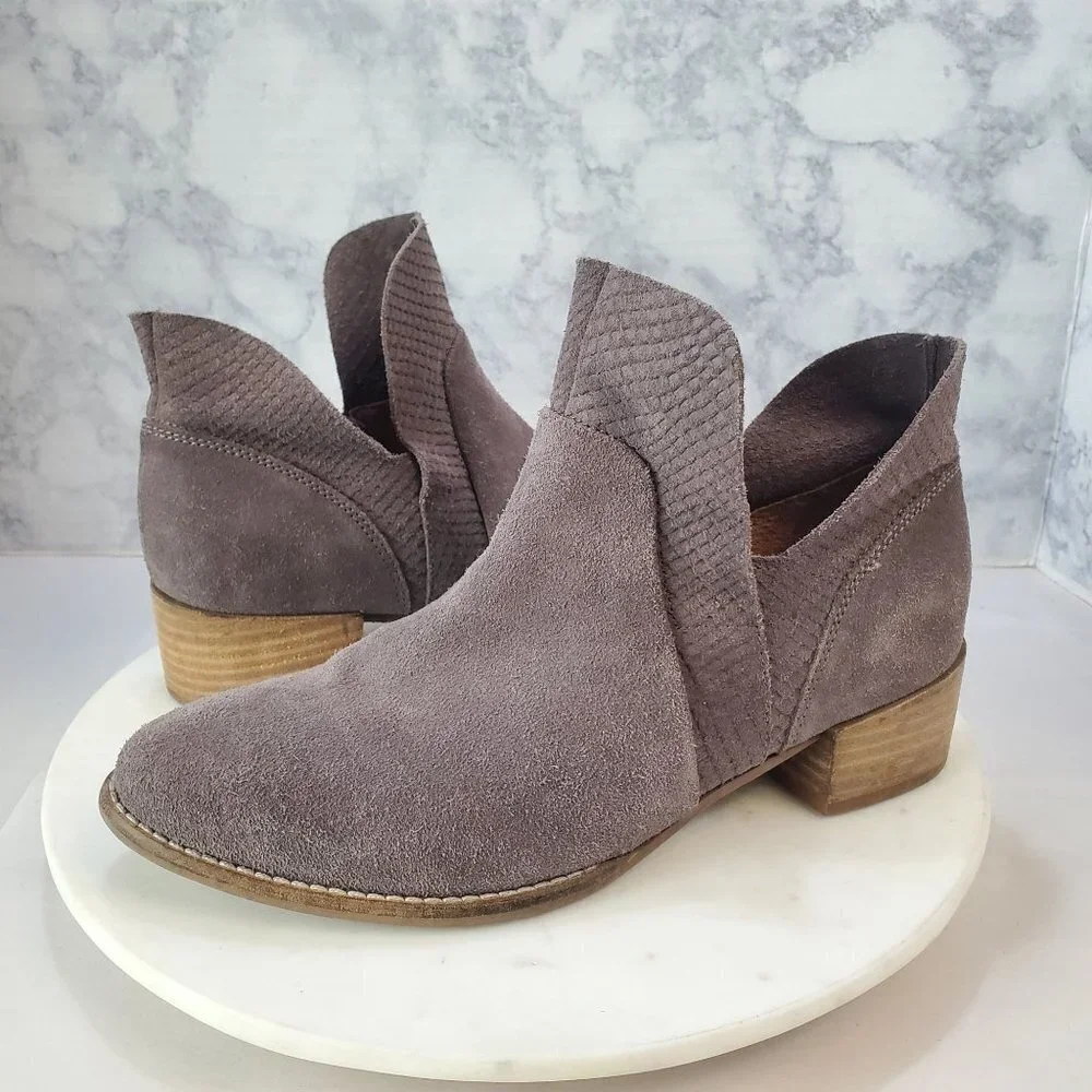 Seychelles Score 7.5 Gray Suede Ankle Boots Booties 2