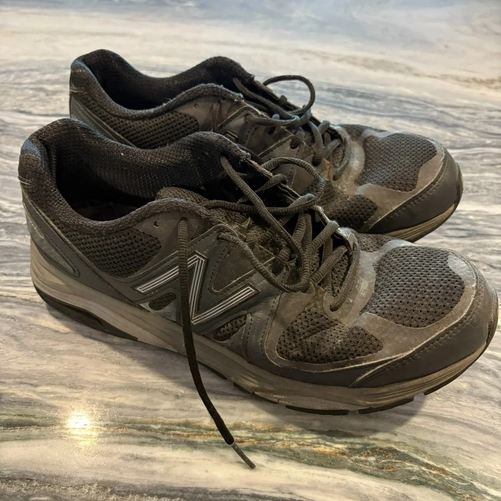 New Balance Mens Black Gray Low Lace-Up Comfort‎ Athletic Sneakers Size 10.5
