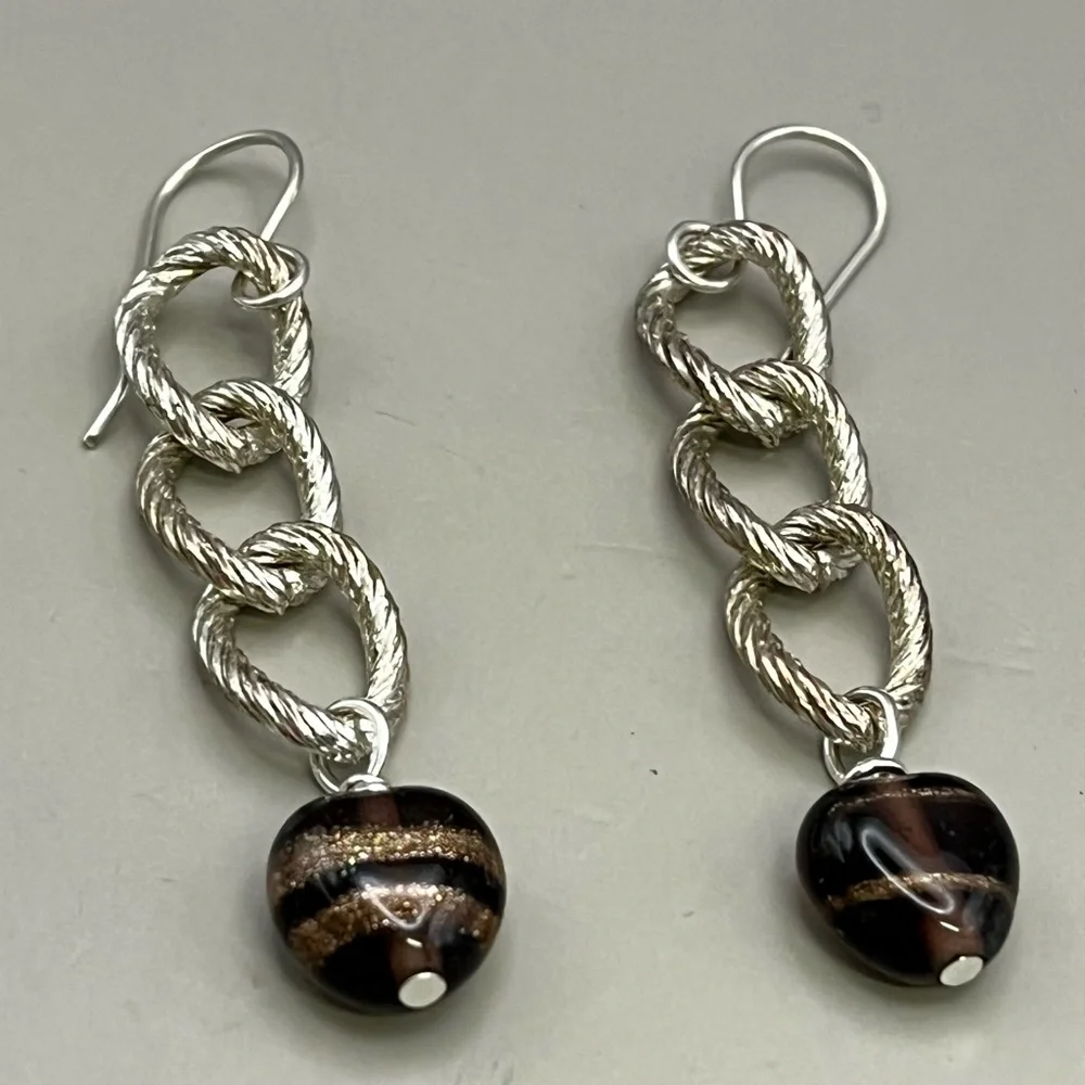 N/A these earrings