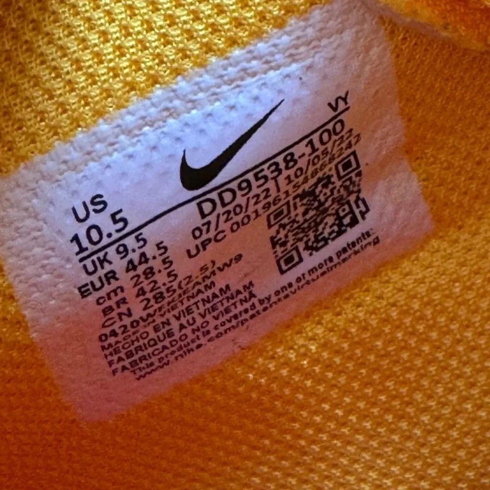 Nike excellent preowned