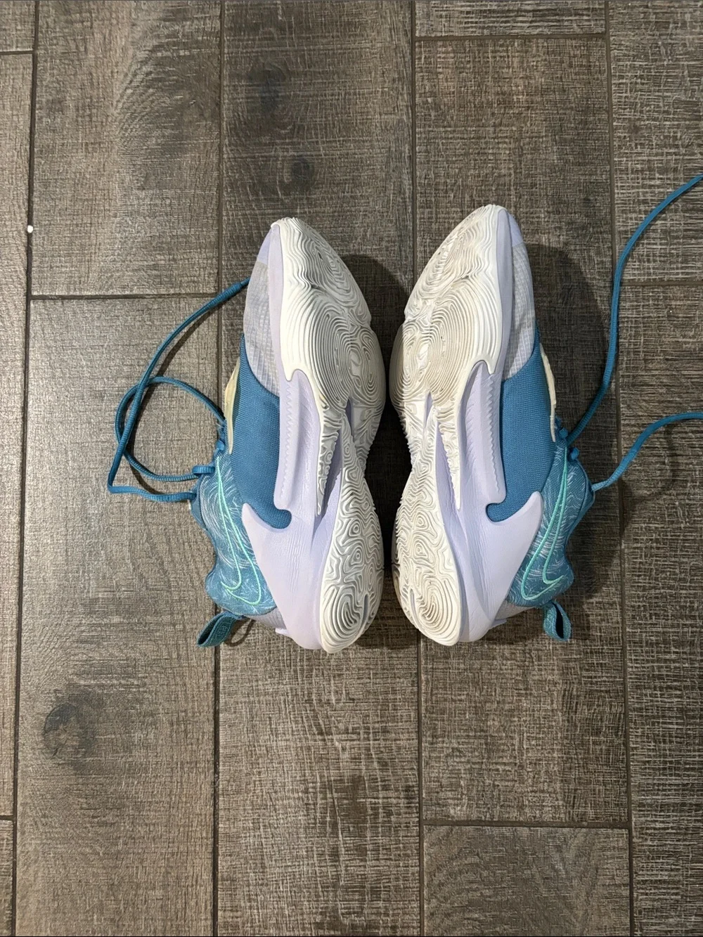 Nike lightweight mens