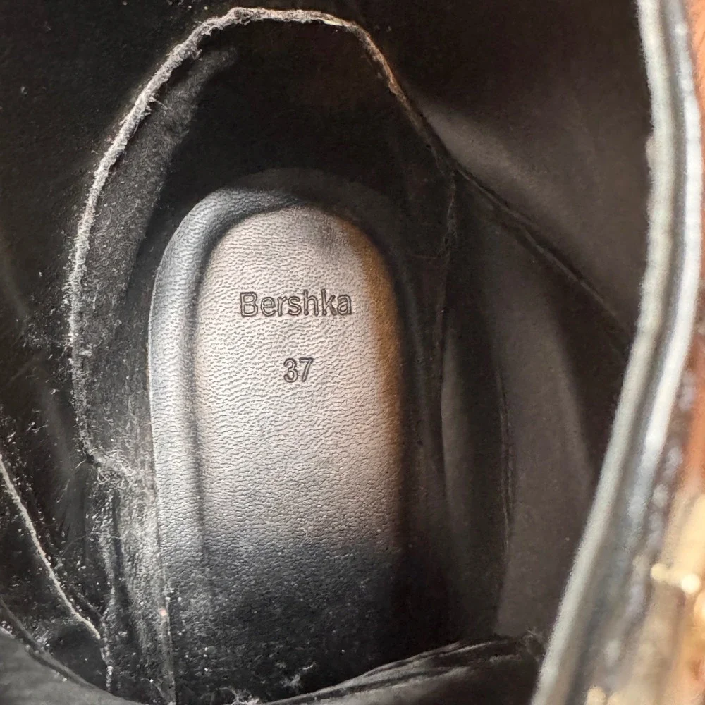 Bershka step into