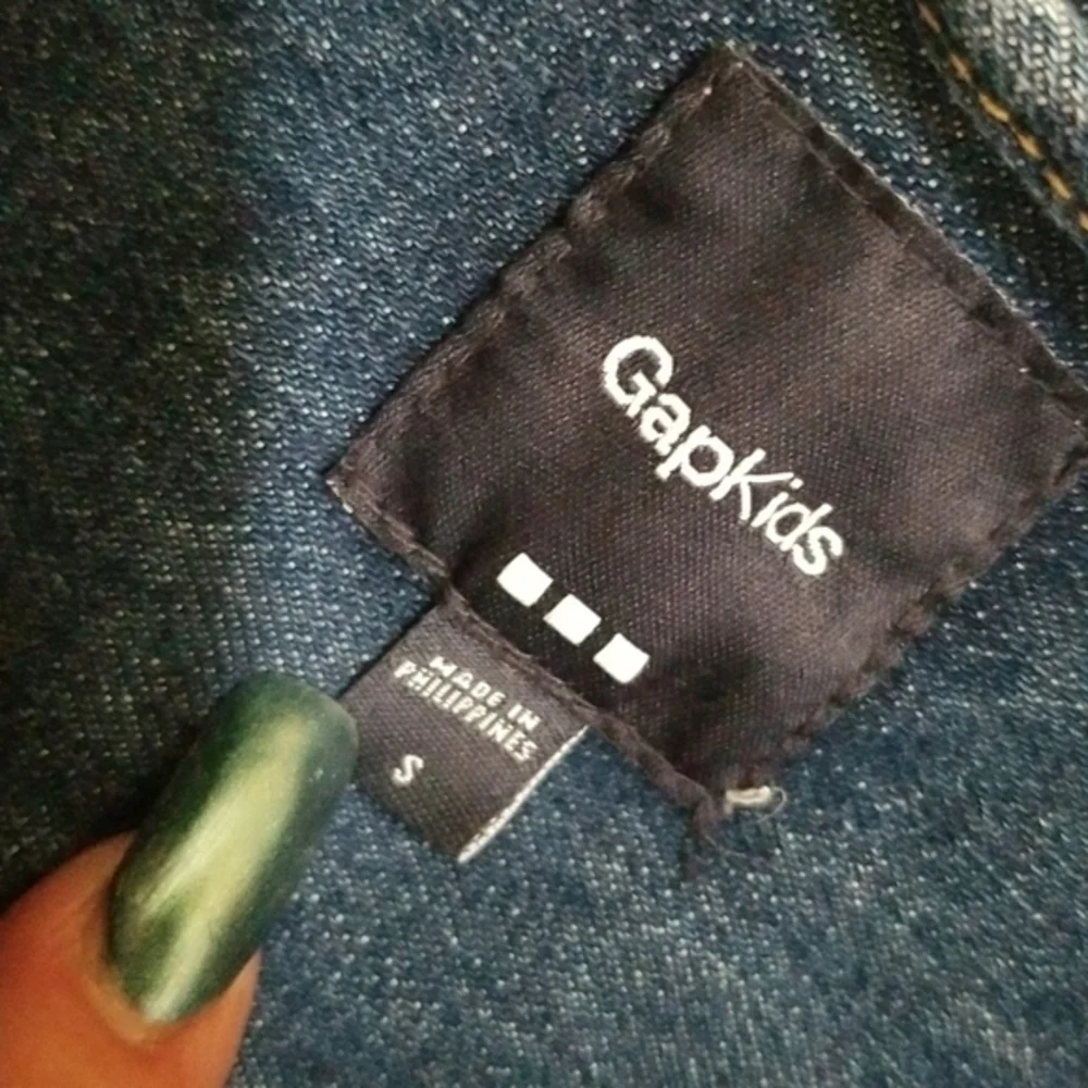 Gap kids jean jacket‎ small