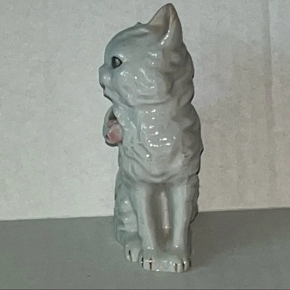 N/A vintage porcelain