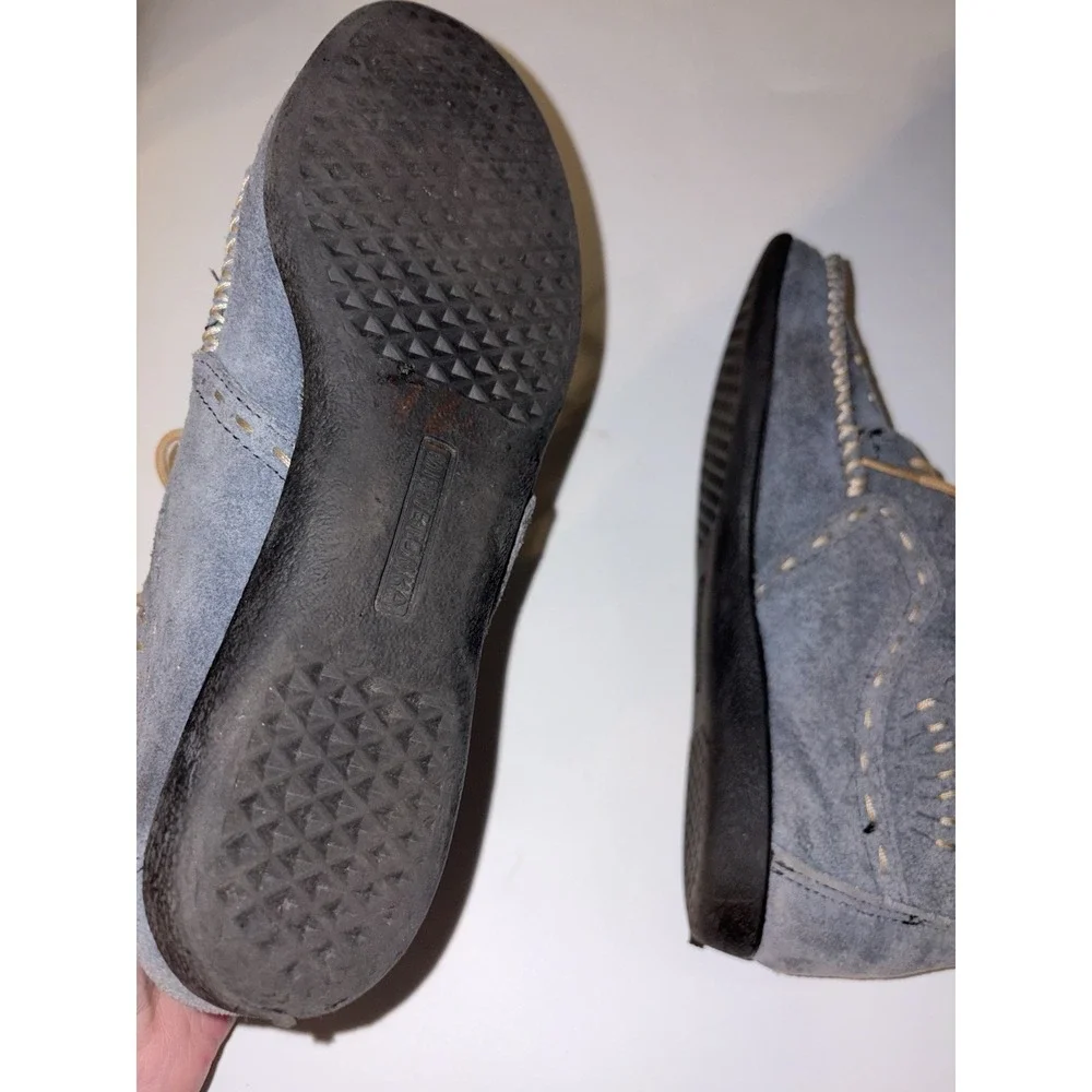 Minnetonka women ankle