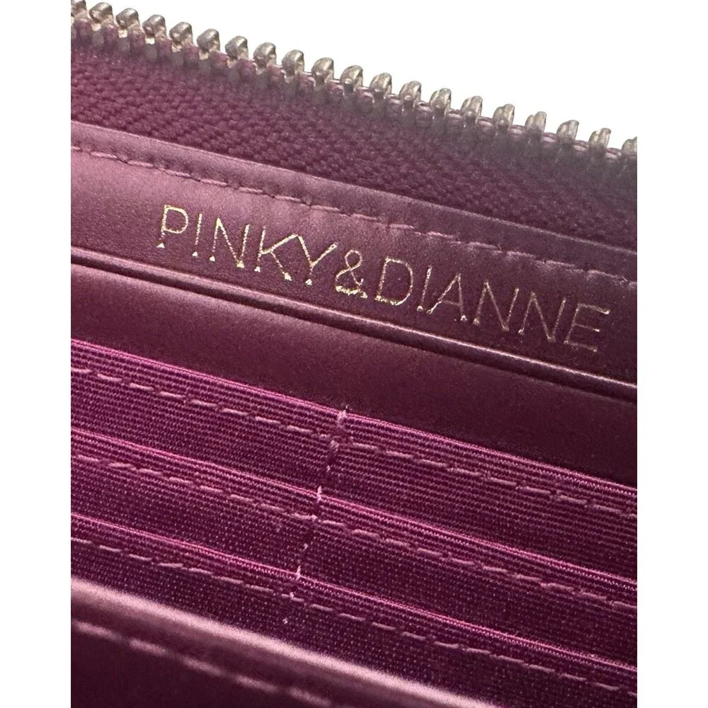 PINK Victorias Secret very good