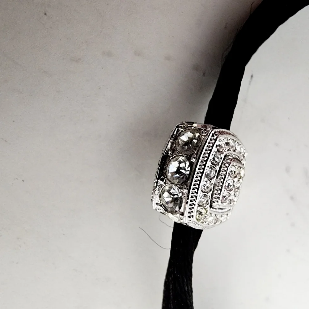 N/A rhinestone black