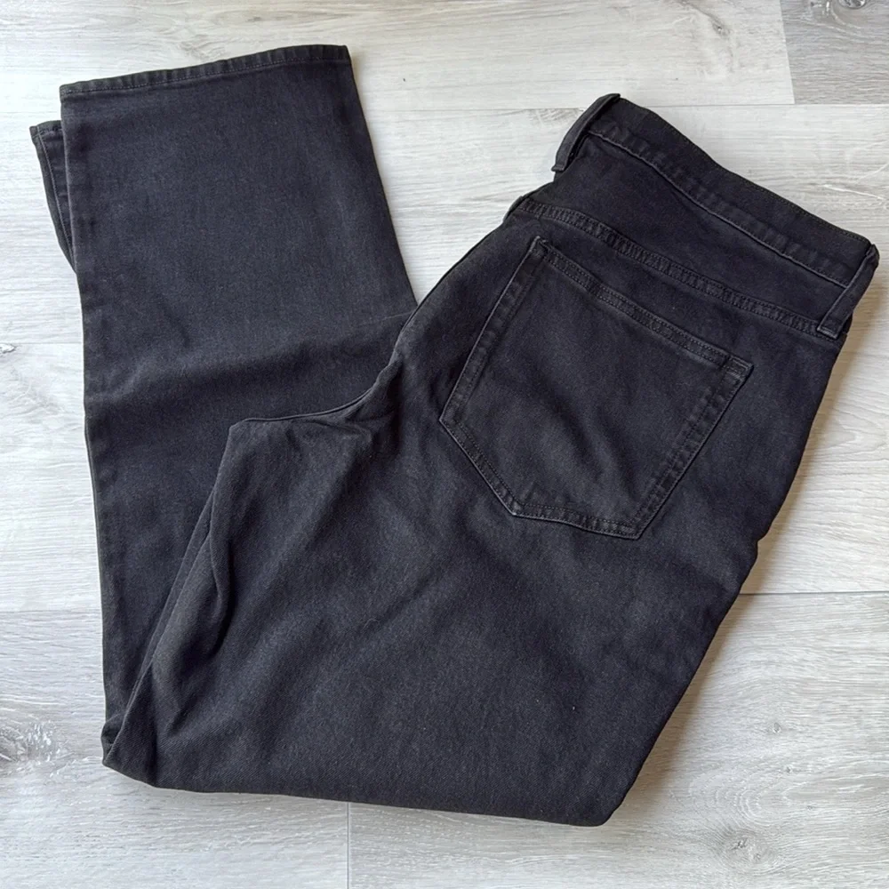 J.Crew Classic straight jean in washed black size‎ 31 NWT in packaging
