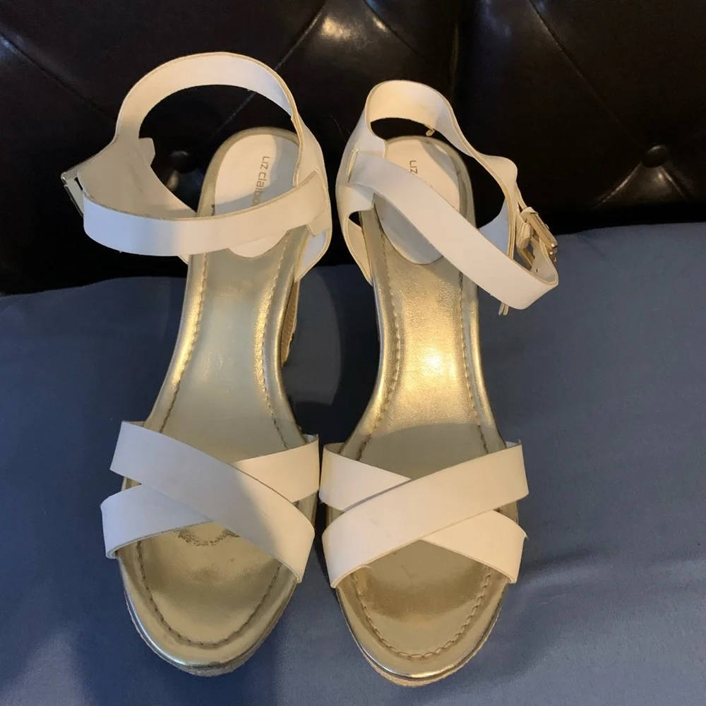 Liz Claiborne looks pairs