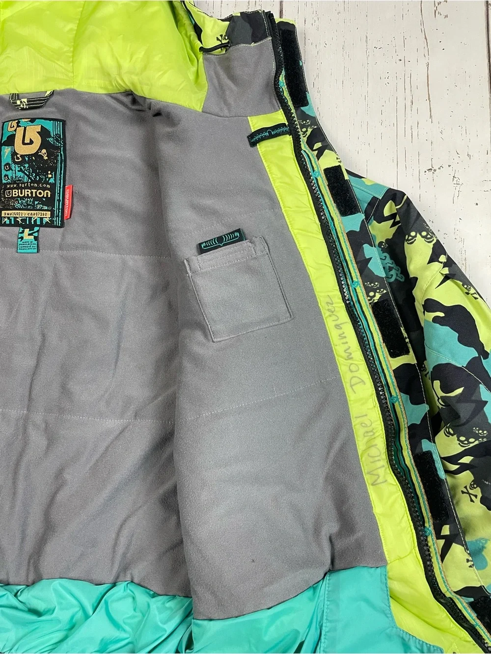 Burton‎ Snowboard/Ski Jacket