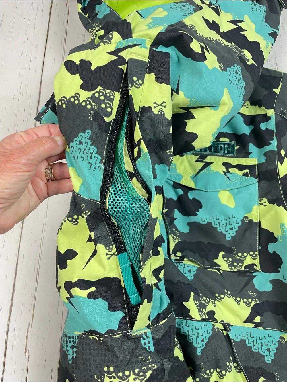 Burton‎ Snowboard/Ski Jacket