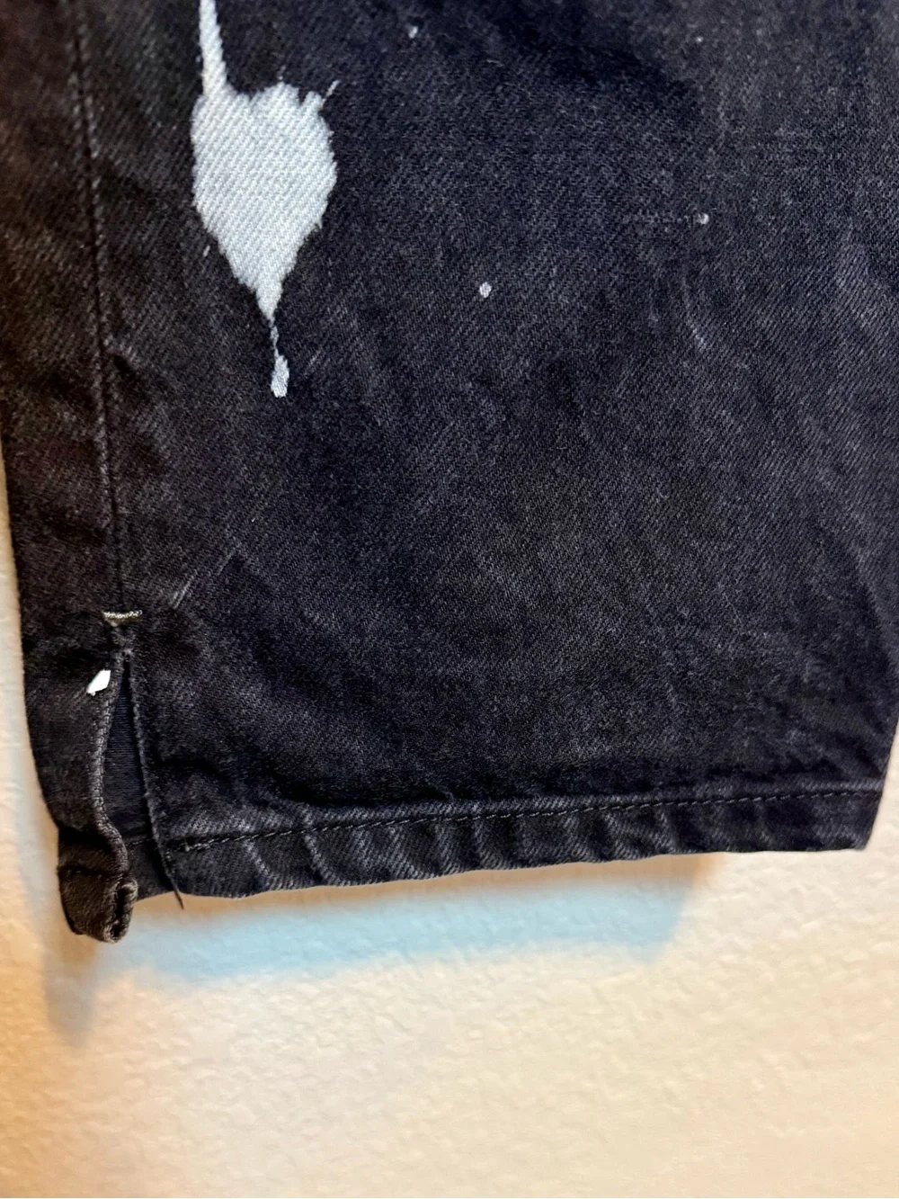 Free People We The Free Distressed Paint Splattered Black Jeans Size 27