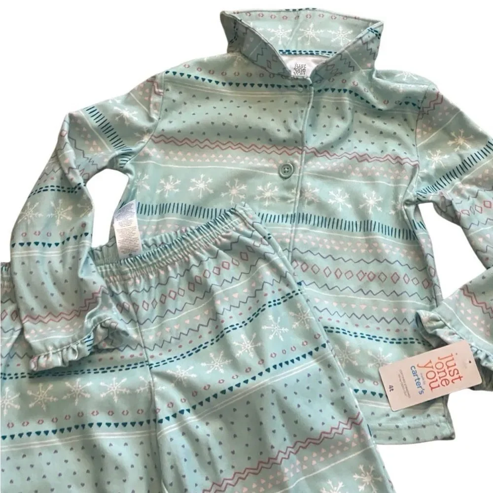 NWT Carter’s Two Piece 4T Flannel Pajamas.