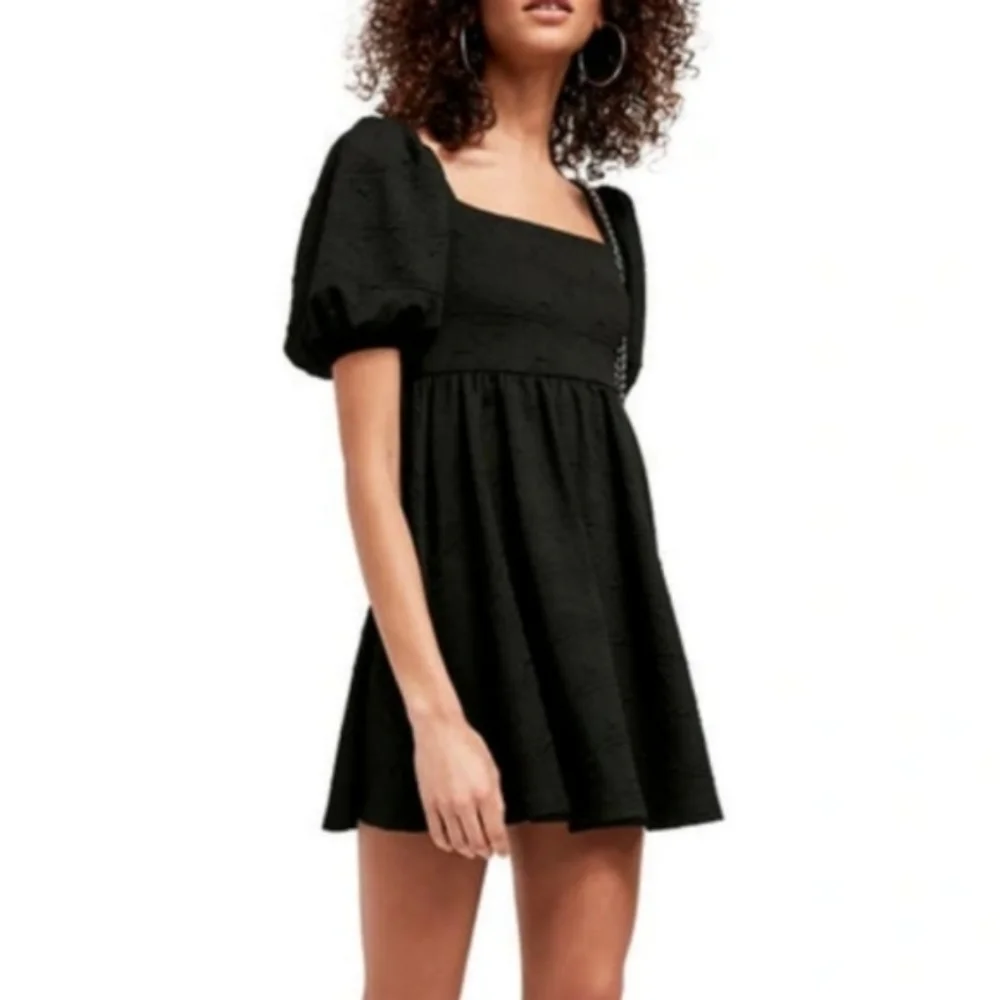 NEW Free People Violet Puff Sleeve Baby Doll Mini Dress Size S Black