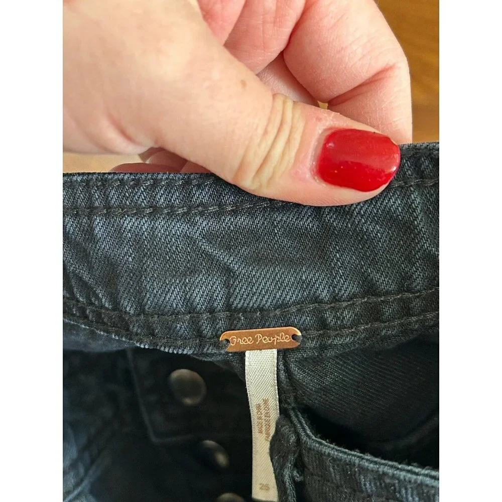 Free‎ People Jean Skirt 25 Button Front Pockets Black Dark Wash Denim Mini