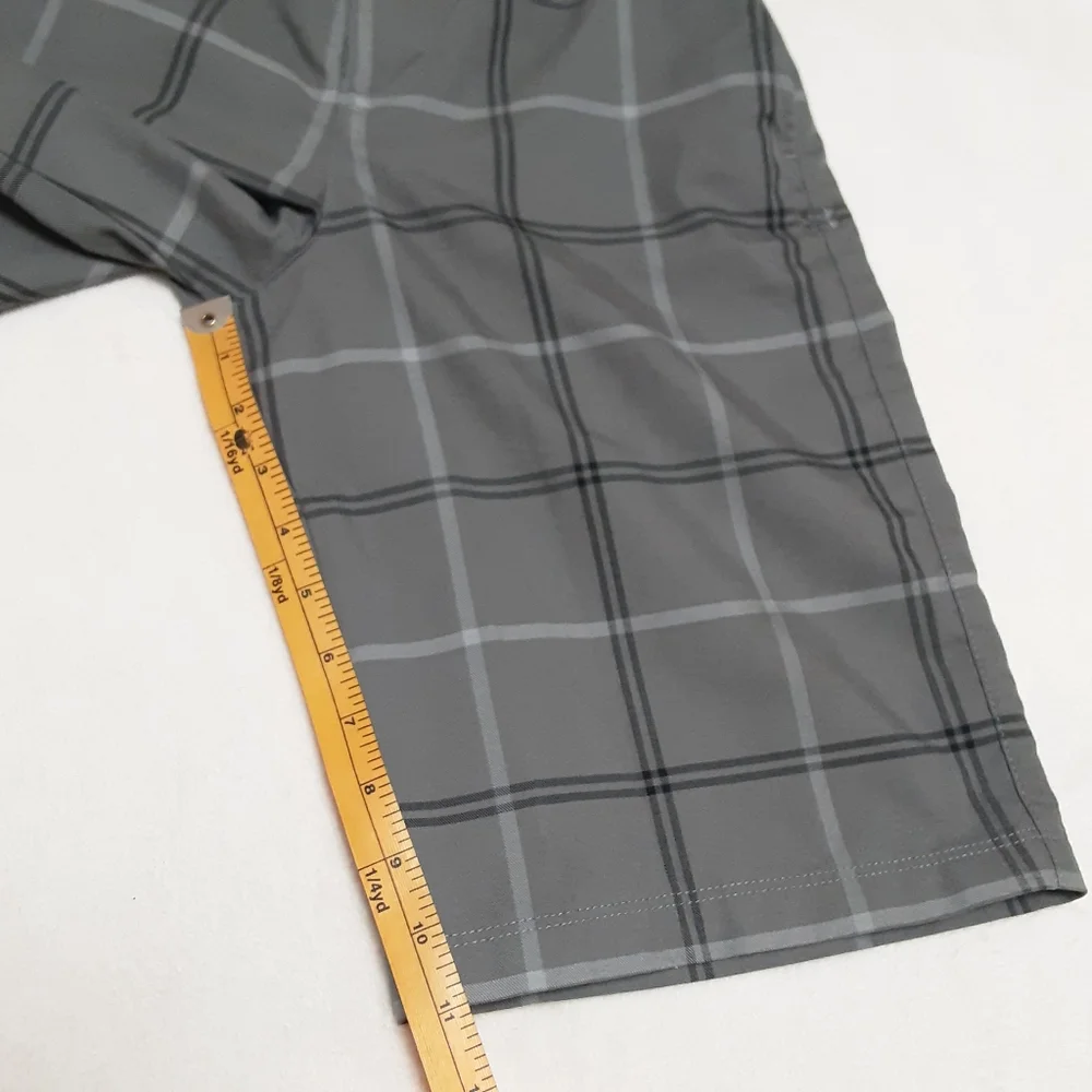 Under Armour Casual Shorts Boys Large