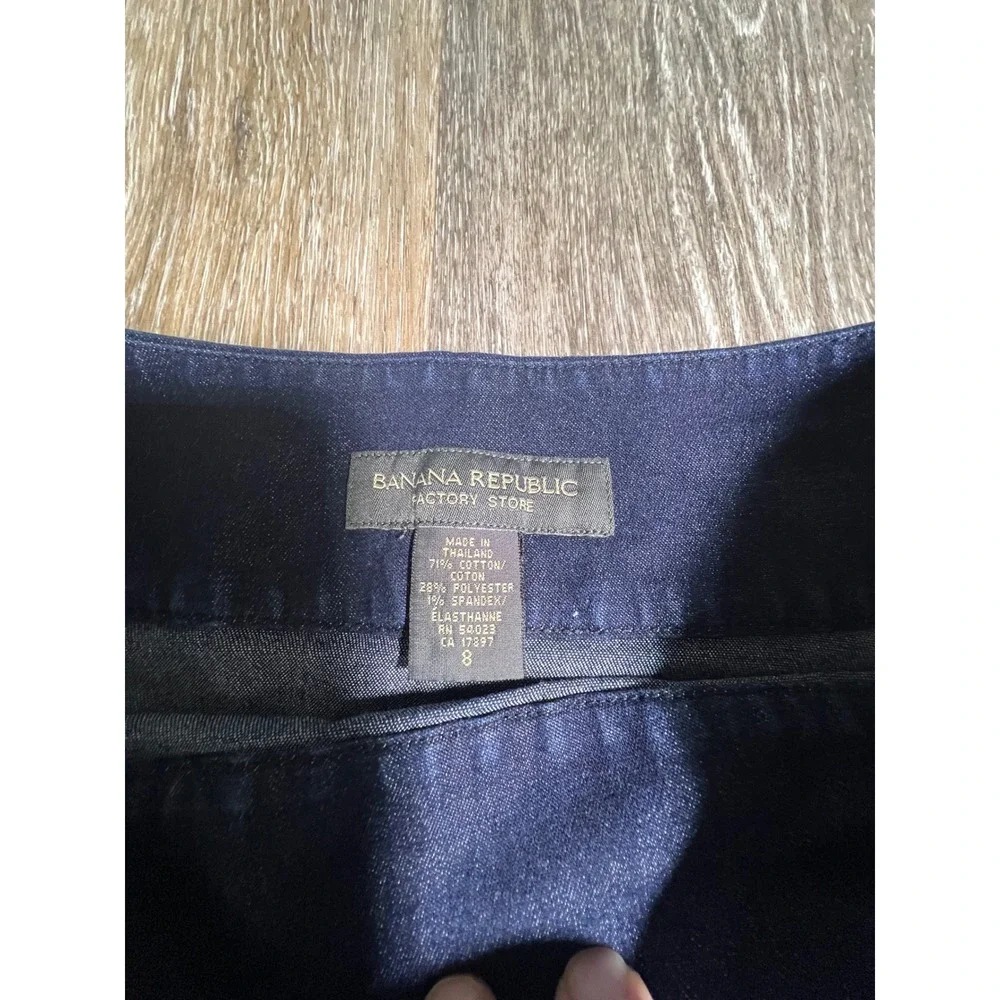 Banana Republic Denim Mini Skirt Womens 8 Dark Blue Excellent Stretch Side‎ Slit