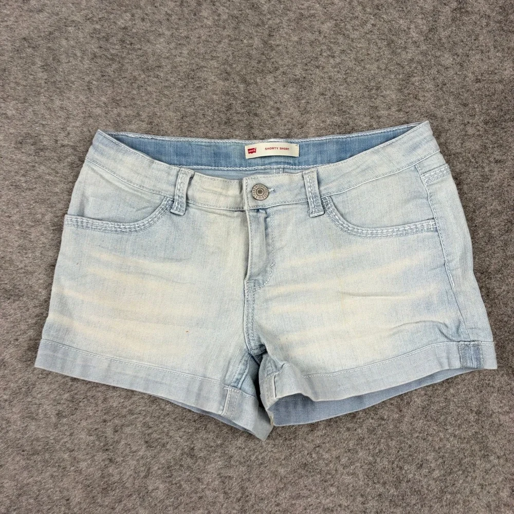 Levis great please