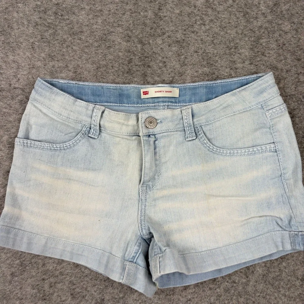 Levis great please