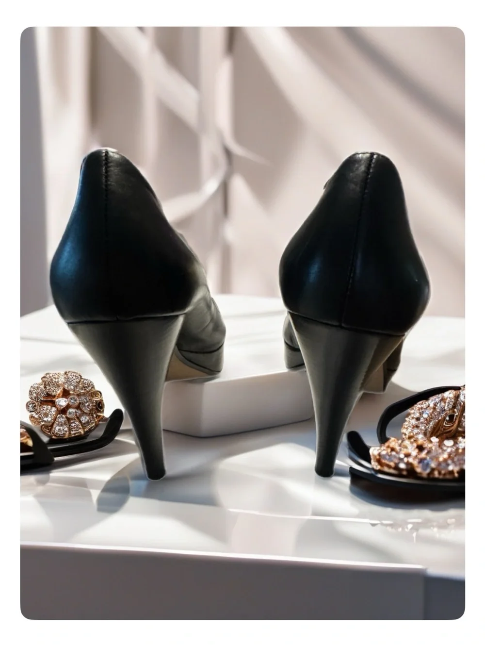 Via Spiga chic black