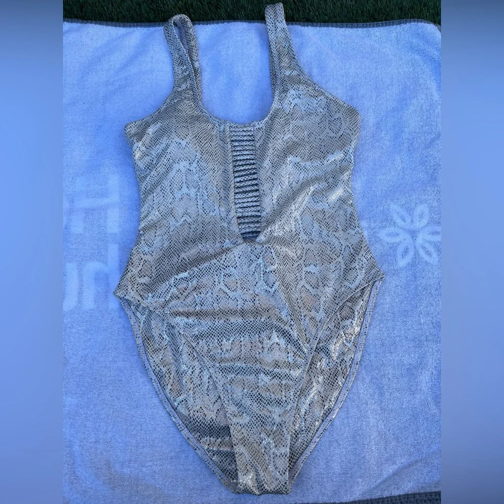 Fashion Nova perfect beach