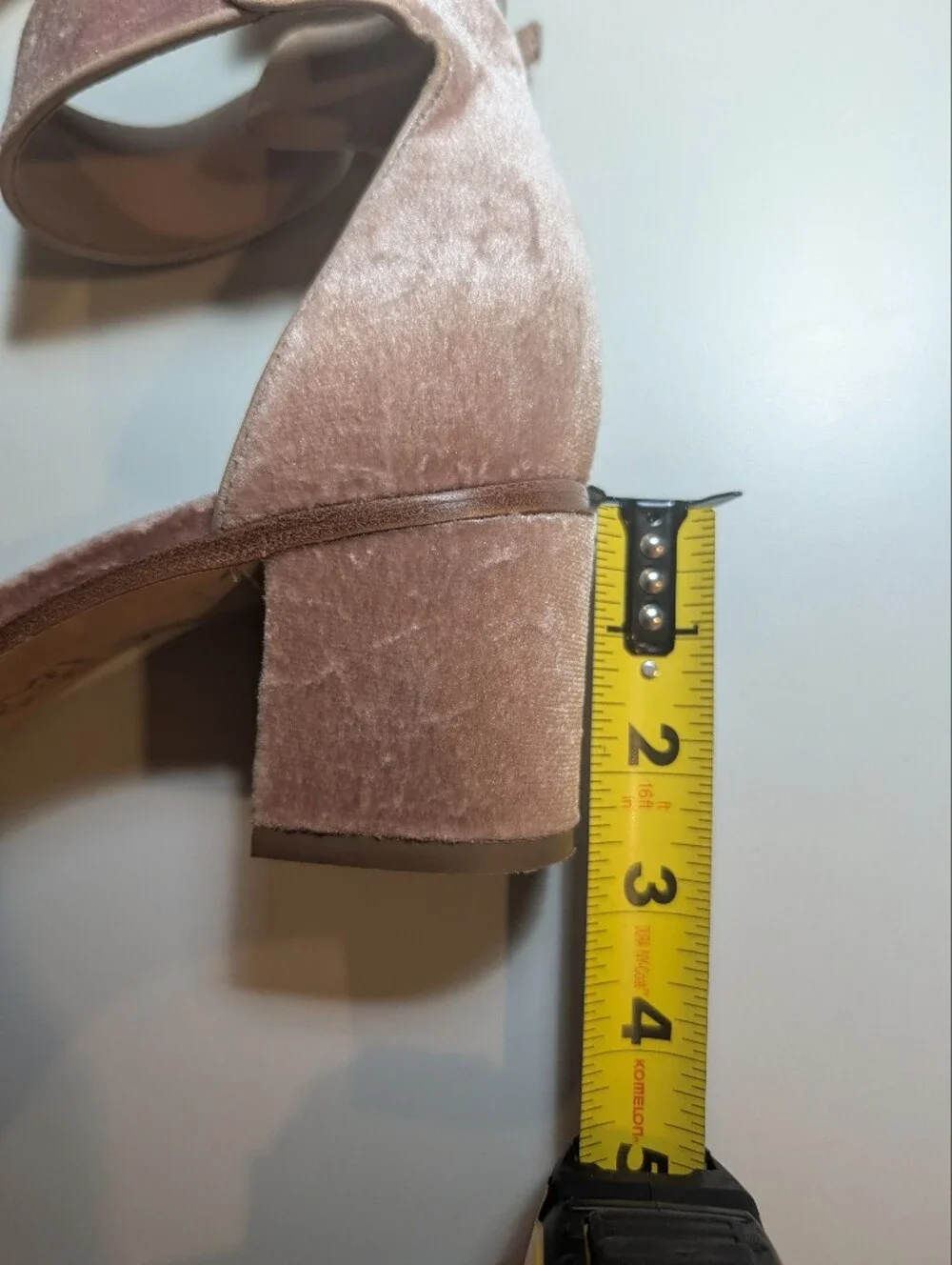 Bernardo elegant velvet