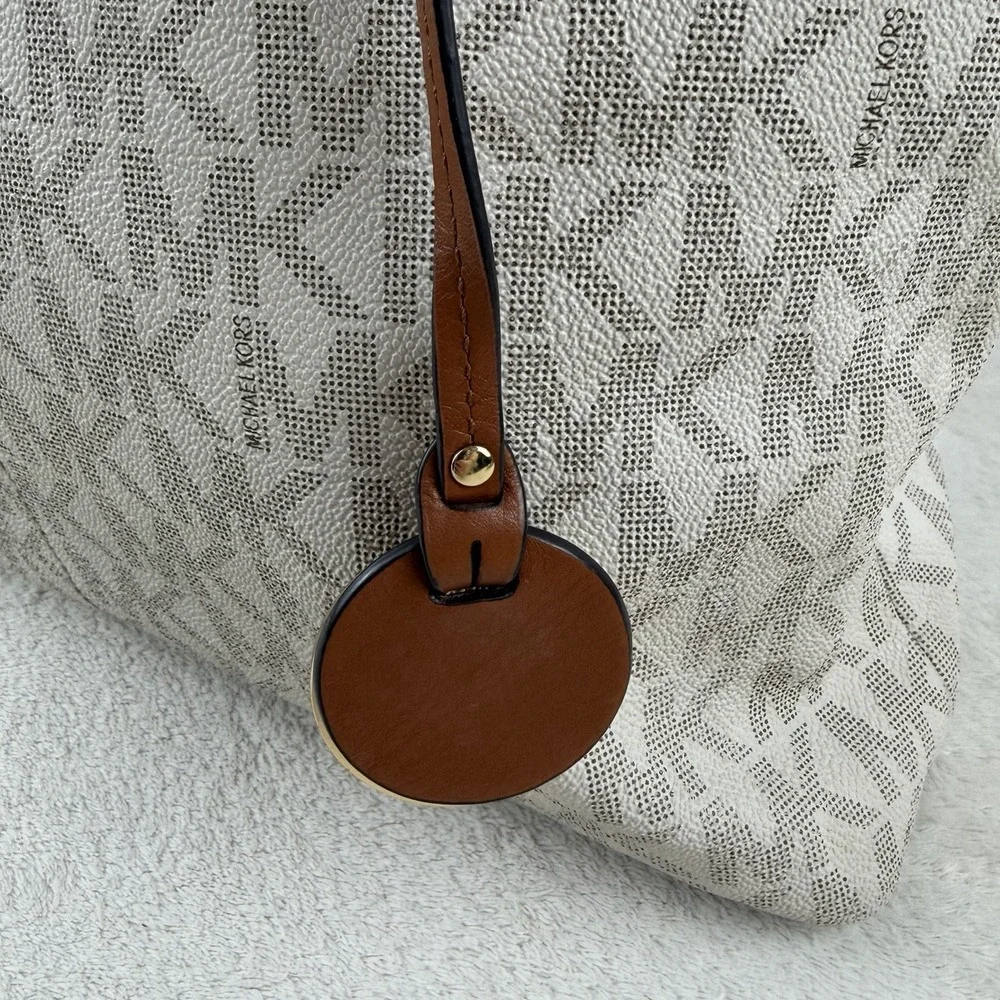 Michael Kors great pre