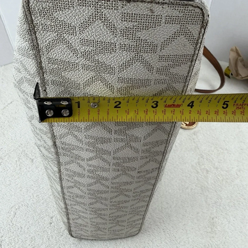 Michael Kors great pre