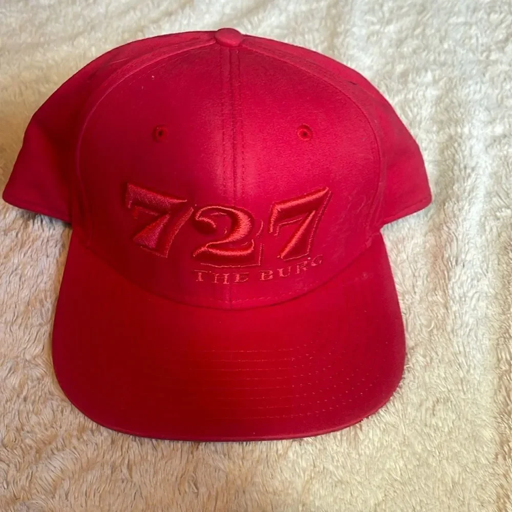 727 The burg hat