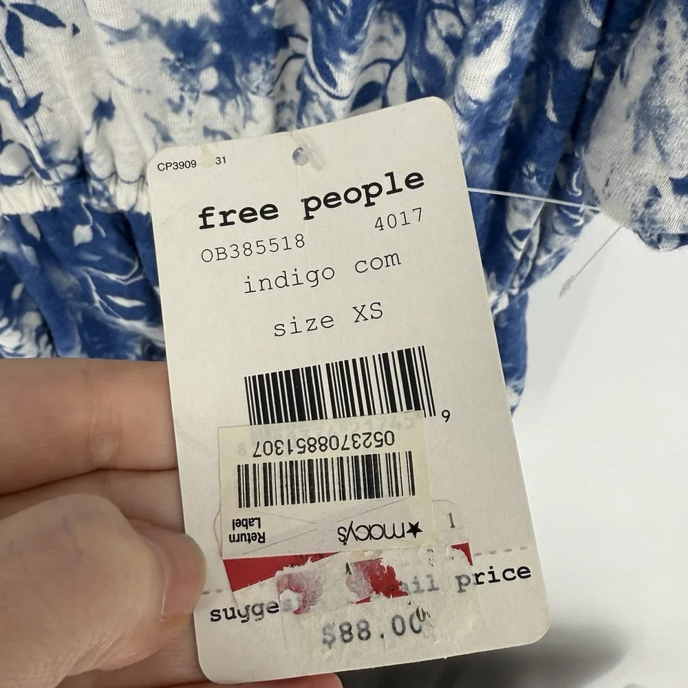 Free People Abracadabra Blue Floral Cold Shoulder Cropped Blouse Size XS NWT