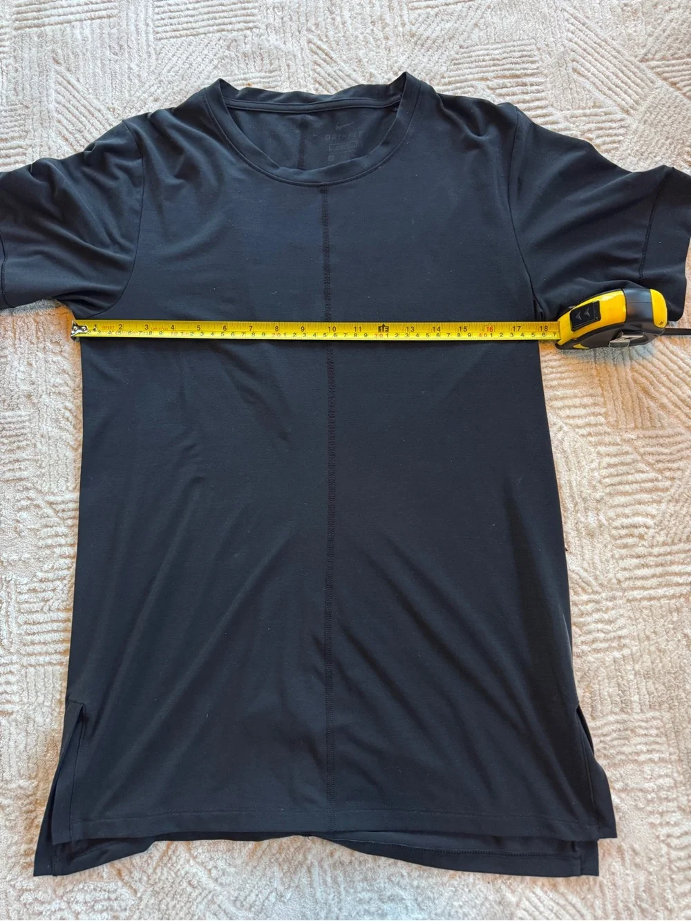Nike Dri-Fit Slim Fit Black Short Sleeve Yoga T-Shirt Top Mens Small