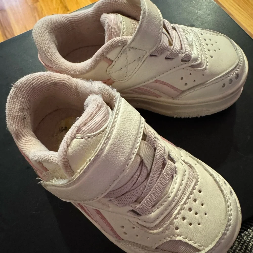 Reebok super cute