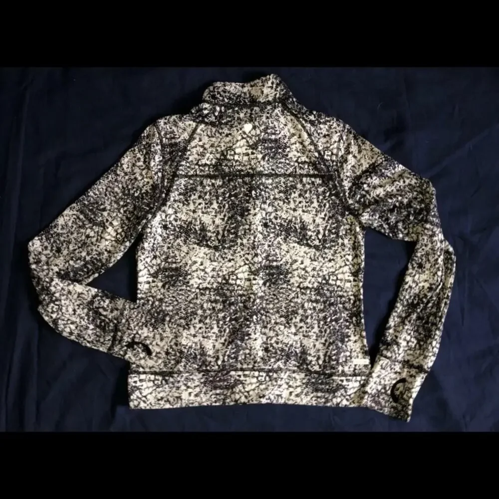 Danskin Now Girl’s L Gray/Black‎ Pixel Print Smooth Knit Track Jacket